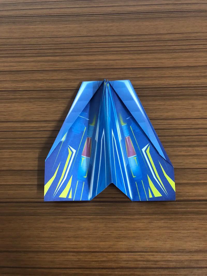 能飞999万米的纸飞机,能飞9000000公里的纸飞机