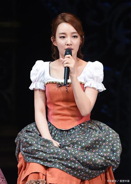 关于韩国女星Younha官宣结婚的信息